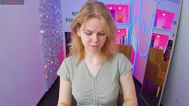 ElizabethVane online show from April 29, 2026, 5:30 pm