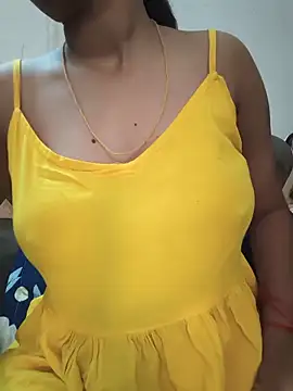 Snapshot of Shalini_08 chatting on June 19, 2026, 1:44 am Shalini 08 online show from June 19, 2026, 1:44 am