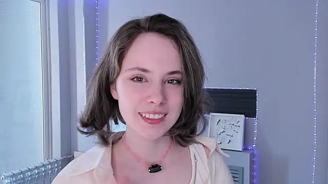 Snapshot of CrystaLeah chatting on March 22, 2026, 7:43 am CrystaLeah online show from March 22, 2026, 7:43 am