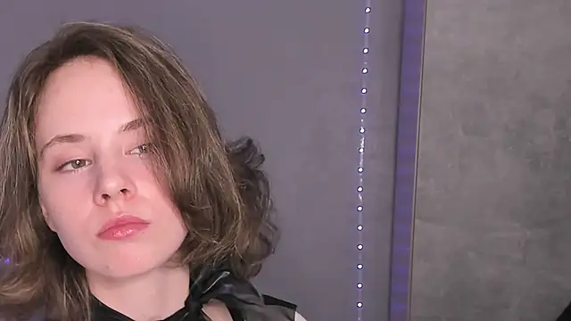 Snapshot of CrystaLeah chatting on March 21, 2026, 7:20 am CrystaLeah online show from March 21, 2026, 7:20 am