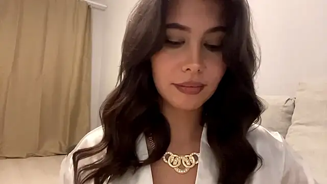 Snapshot of FloDesisles chatting on March 15, 2026, 7:43 pm FloDesisles online show from March 15, 2026, 7:43 pm