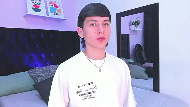 Snapshot of Andrew_restrepoo chatting on June 27, 2026, 3:40 pm Andrew restrepoo online show from June 27, 2026, 3:40 pm