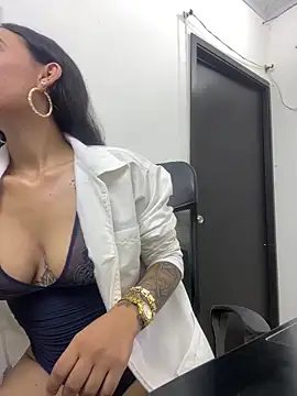 Snapshot of daniela-sexy chatting on March 23, 2026, 4:40 pm daniela-sexy online show from March 23, 2026, 4:40 pm