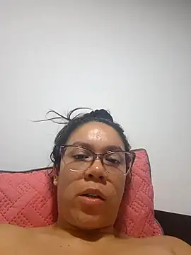Snapshot of Aila_Phone chatting on May 13, 2026, 1:34 am Aila Phone online show from May 13, 2026, 1:34 am