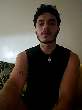 Snapshot of Thewildaliii0 chatting on April 21, 2026, 11:00 pm Thewildaliii0 online show from April 21, 2026, 11:00 pm