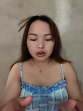 Snapshot of Mina_xYx chatting on August 2, 2026, 3:38 am Mina xYx online show from August 2, 2026, 3:38 am
