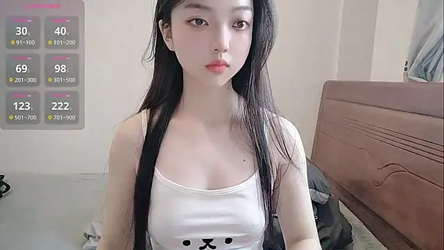 oblakitty  online show from May 26, 2026, 12:53 am