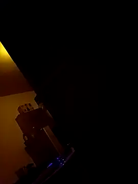 yohanxl online show from April 4, 2026, 8:04 pm