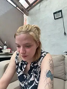 Snapshot of jessebell2003 chatting on May 27, 2026, 5:42 pm jessebell2003 online show from May 27, 2026, 5:42 pm
