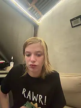 Snapshot of jessebell2003 chatting on May 25, 2026, 9:13 pm jessebell2003 online show from May 25, 2026, 9:13 pm