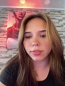 lunacandy 0 online show from May 20, 2026, 7:22 pm