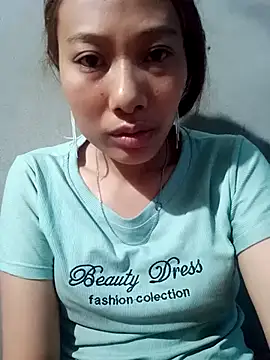 Snapshot of Leiley_98 chatting on May 10, 2026, 11:06 pm Leiley 98 online show from May 10, 2026, 11:06 pm