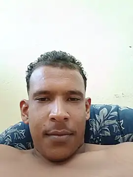 Snapshot of Ron_0101 chatting on July 2, 2026, 7:09 pm Ron 0101 online show from July 2, 2026, 7:09 pm