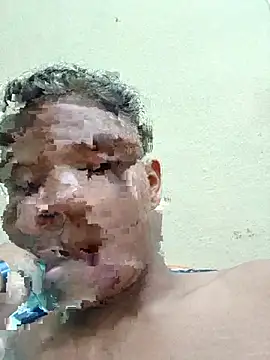 Snapshot of Ron_0101 chatting on July 11, 2026, 3:51 am Ron 0101 online show from July 11, 2026, 3:51 am