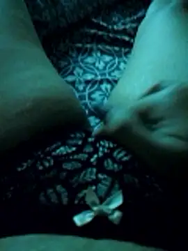 Snapshot of LunaCaat chatting on April 9, 2026, 5:31 am LunaCaat online show from April 9, 2026, 5:31 am