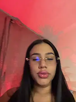 Snapshot of AlisonBeltran1 chatting on August 1, 2026, 3:59 am AlisonBeltran1 online show from August 1, 2026, 3:59 am