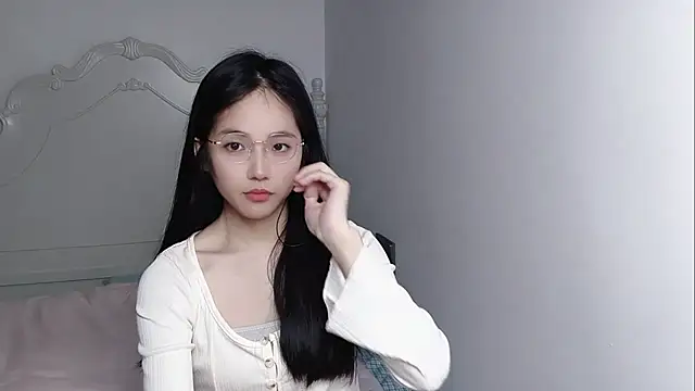 MIAOMIAO-666 online show from April 25, 2026, 8:28 am