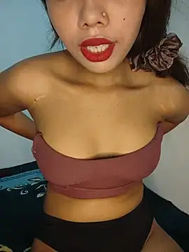 Snapshot of Candyy_crushh chatting on June 7, 2026, 7:19 pm Candyy crushh online show from June 7, 2026, 7:19 pm