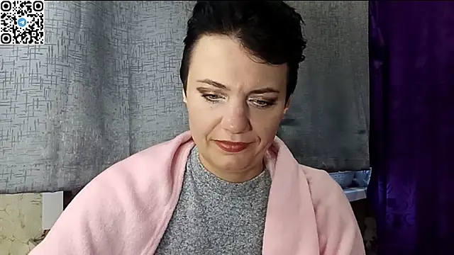 HotMamaQueen234 online show from April 20, 2026, 4:19 pm