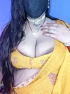 Snapshot of Miss_roohi chatting on June 28, 2026, 4:41 am Miss roohi online show from June 28, 2026, 4:41 am
