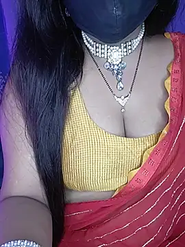Snapshot of Miss_roohi chatting on July 16, 2026, 6:10 am Miss roohi online show from July 16, 2026, 6:10 am