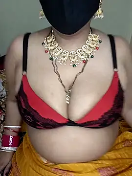 Snapshot of Miss_roohi chatting on May 9, 2026, 6:28 am Miss roohi online show from May 9, 2026, 6:28 am