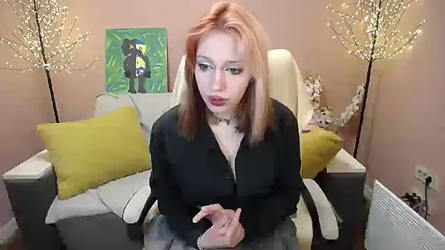 Snapshot of Vixen_Di chatting on April 5, 2026, 8:21 am Vixen Di online show from April 5, 2026, 8:21 am