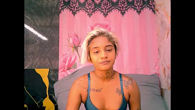 Snapshot of indian_barbie chatting on April 8, 2026, 9:22 am indian barbie online show from April 8, 2026, 9:22 am