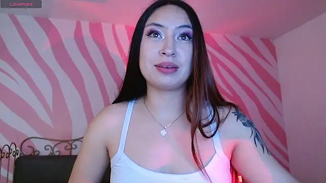 Snapshot of Scarlet_queen4 chatting on May 5, 2026, 1:14 pm Scarlet queen4 online show from May 5, 2026, 1:14 pm