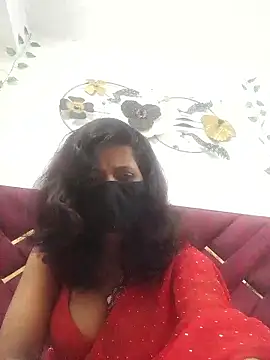 Snapshot of mayakapoor880 chatting on March 21, 2026, 5:39 pm mayakapoor880 online show from March 21, 2026, 5:39 pm