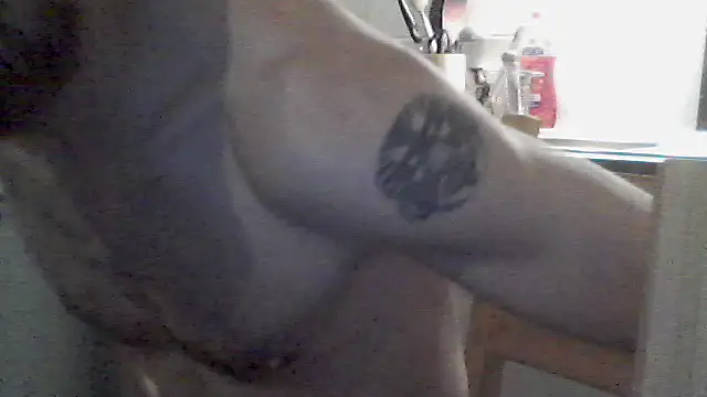 Snapshot of Timoo82 chatting on April 2, 2026, 7:09 pm Timoo82 online show from April 2, 2026, 7:09 pm