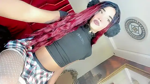 Paola Delfino online show from May 1, 2026, 9:25 am