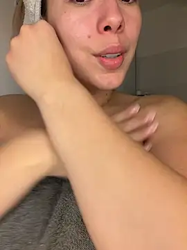 DannaMarshall online show from July 31, 2026, 1:27 am
