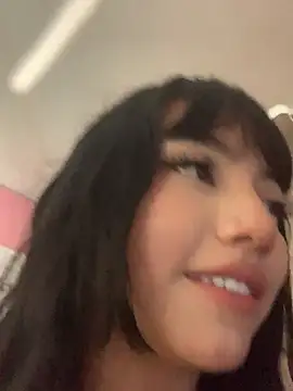 MayyBonita online show from June 24, 2026, 5:22 pm