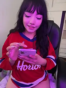 MayyBonita online show from June 23, 2026, 6:17 pm