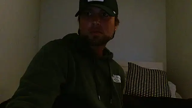 Snapshot of Maskedup999 chatting on March 17, 2026, 12:02 am Maskedup999 online show from March 17, 2026, 12:02 am