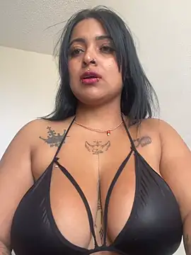 Sarah-917 online show from July 15, 2026, 9:44 pm