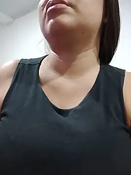 Snapshot of LilasBoobs chatting on May 14, 2026, 1:02 am LilasBoobs online show from May 14, 2026, 1:02 am