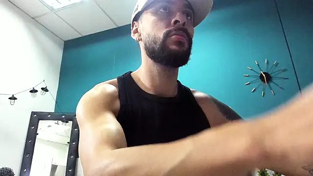 Axel Blazzee online show from March 23, 2026, 3:01 pm