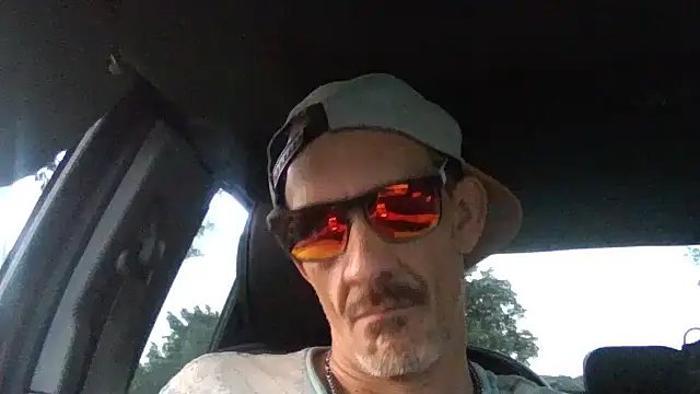 woddy87 online show from June 6, 2026, 12:16 am