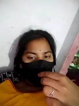 Pallavi cute online show from April 14, 2026, 9:36 am