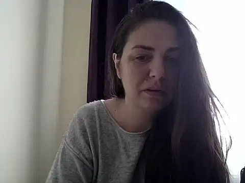 Snapshot of Arya_Malone chatting on April 1, 2026, 7:10 am Arya Malone online show from April 1, 2026, 7:10 am