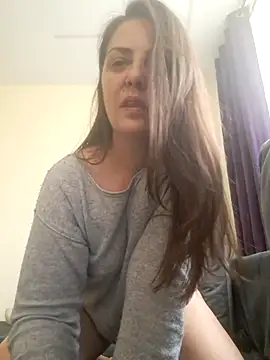 Snapshot of Arya_Malone chatting on April 23, 2026, 12:51 pm Arya Malone online show from April 23, 2026, 12:51 pm