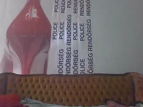 Snapshot of Evamilfhungary chatting on April 19, 2026, 7:20 am Evamilfhungary online show from April 19, 2026, 7:20 am