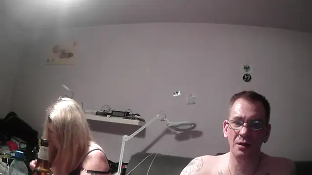 Snapshot of berlin-ryszard chatting on January 13, 2026, 3:43 am berlin-ryszard online show from January 13, 2026, 3:43 am