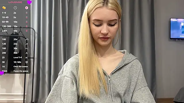 Snapshot of MelissaEvenns chatting on May 28, 2026, 1:17 pm MelissaEvenns online show from May 28, 2026, 1:17 pm