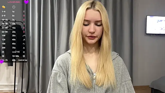 Snapshot of MelissaEvenns chatting on May 30, 2026, 1:06 pm MelissaEvenns online show from May 30, 2026, 1:06 pm