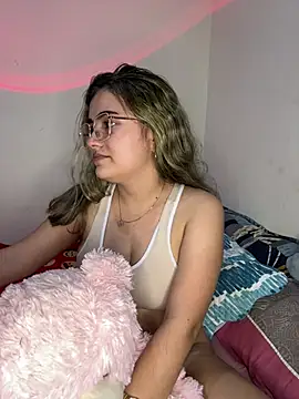 Snapshot of Mia_seduccion chatting on May 11, 2026, 2:57 am Mia seduccion online show from May 11, 2026, 2:57 am