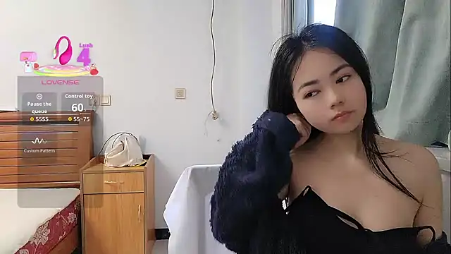 Snapshot of xixi2026 chatting on April 24, 2026, 5:42 am xixi2026 online show from April 24, 2026, 5:42 am