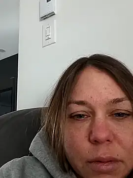 Snapshot of Couple_qc chatting on March 22, 2026, 3:57 pm Couple qc online show from March 22, 2026, 3:57 pm